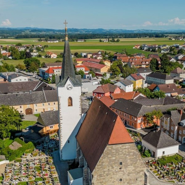 Pfarrkirche Naarn / © Pfarrgemeinde Naarn Pfarrkirche Naarn